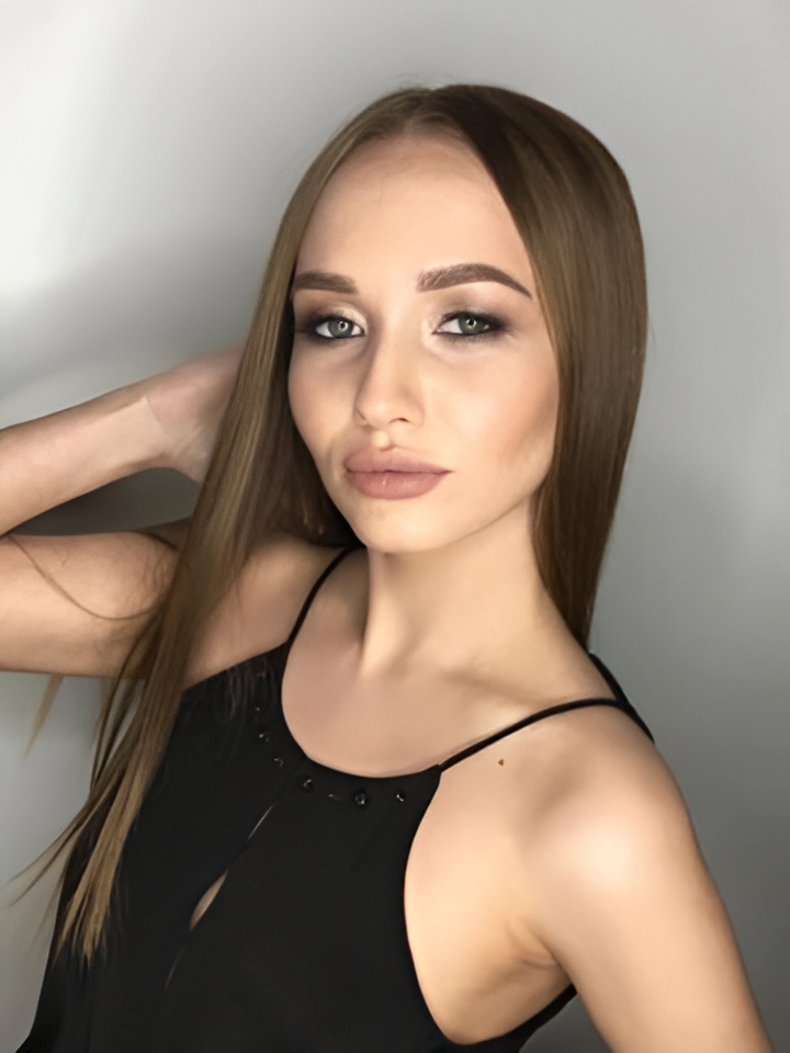 Карина привлекальеная девушка из Зеленогорска цена от 4000 руб