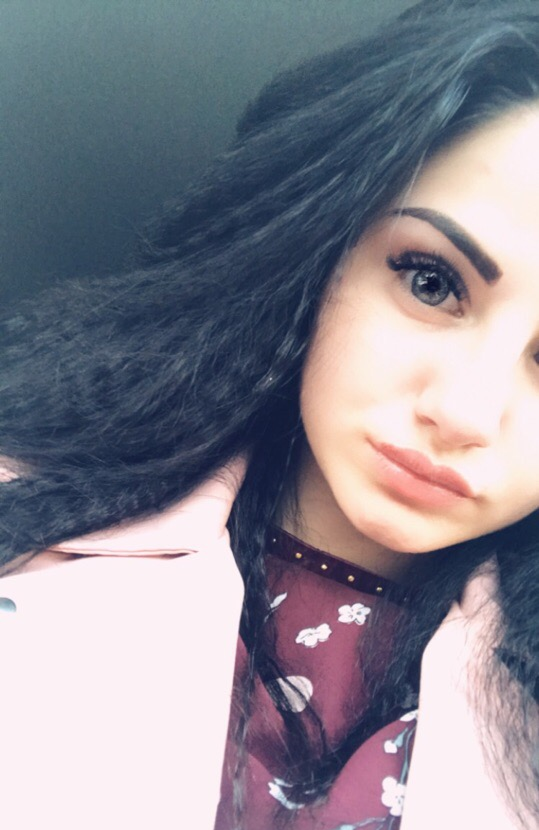 Лиля привлекальеная девушка из Зеленогорска цена от 3500 руб