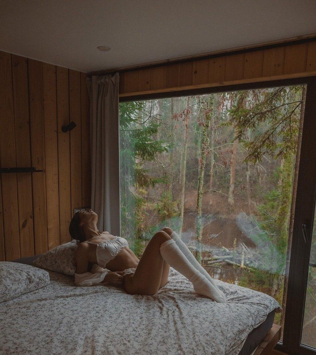 Елена привлекальеная девушка из Зеленогорска цена от 7000 руб