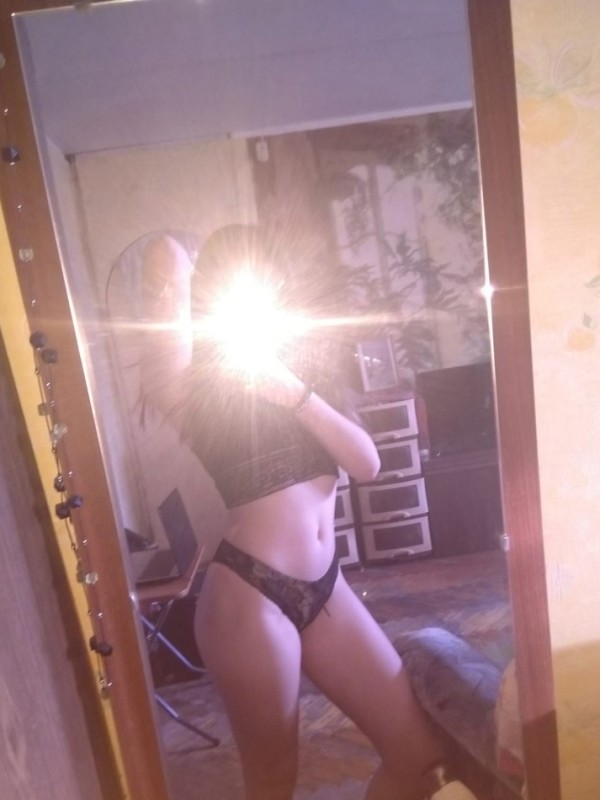 Инга привлекательная девушка из Зеленогорска цена от 3500 руб