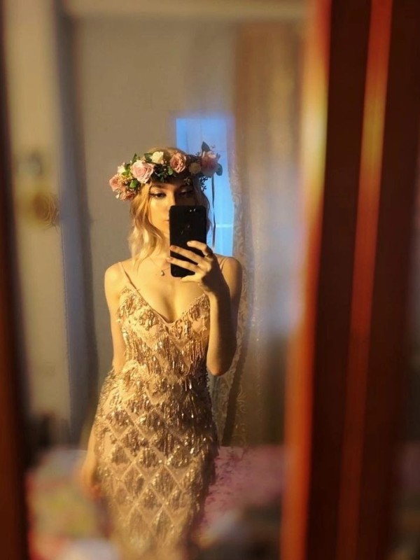 Надя привлекательная девушка из Зеленогорска цена от 3000 руб