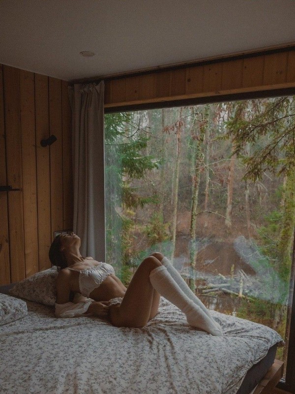 Елена привлекательная девушка из Зеленогорска цена от 7000 руб